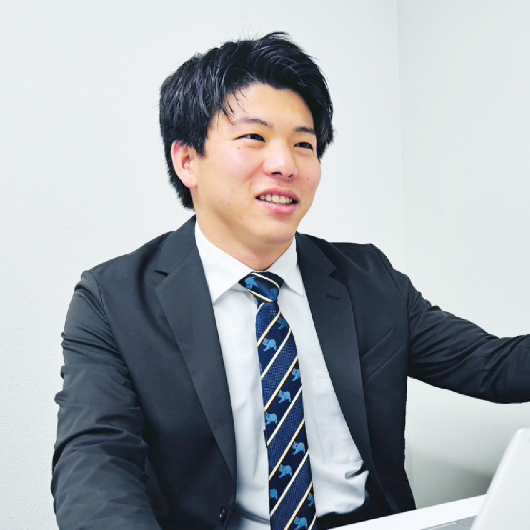 先輩インタビュー写真